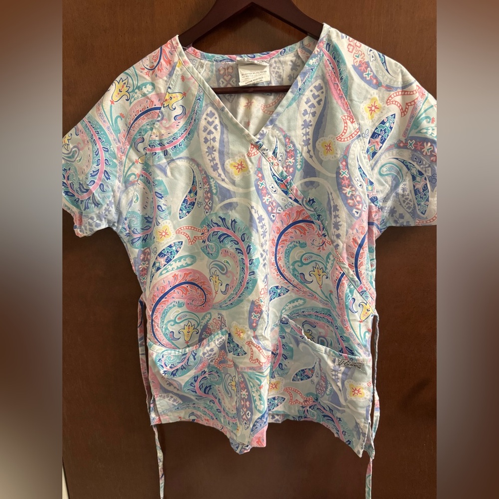 Womens Paisley Scrub Top